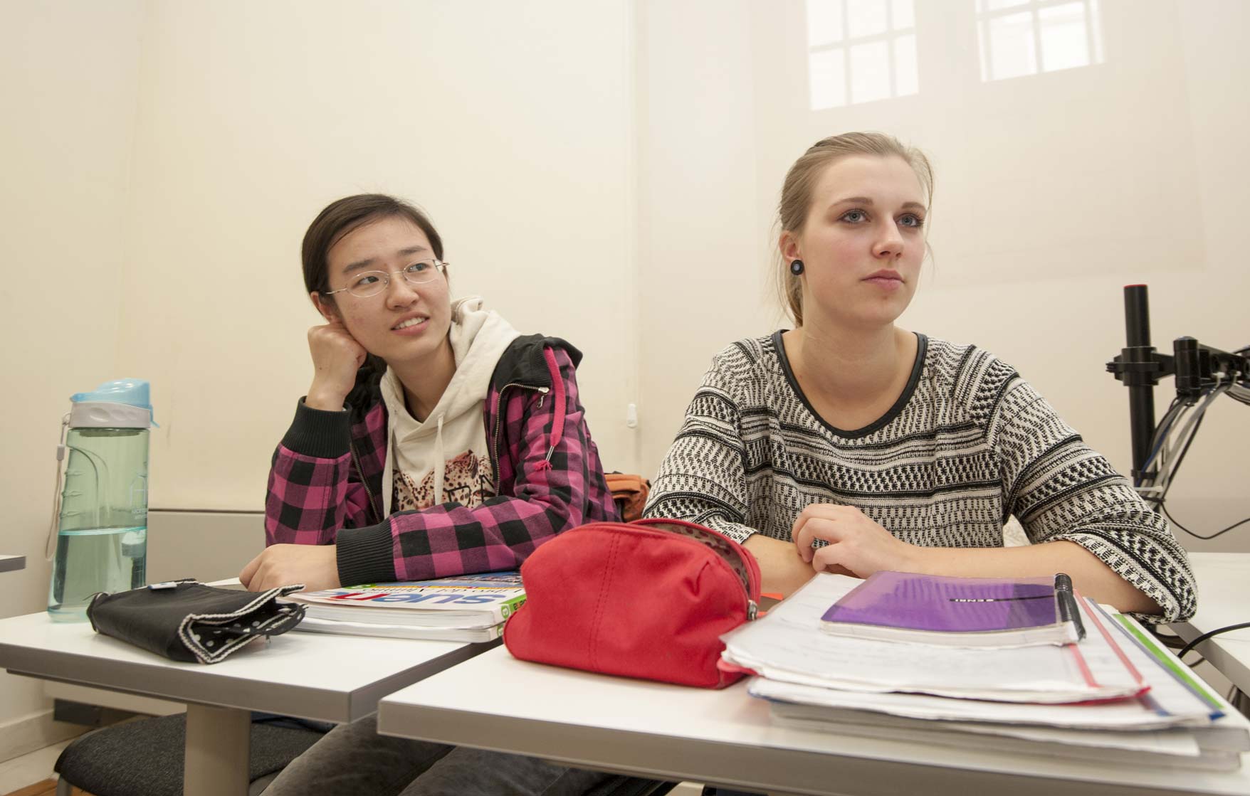 Alumnas en clase