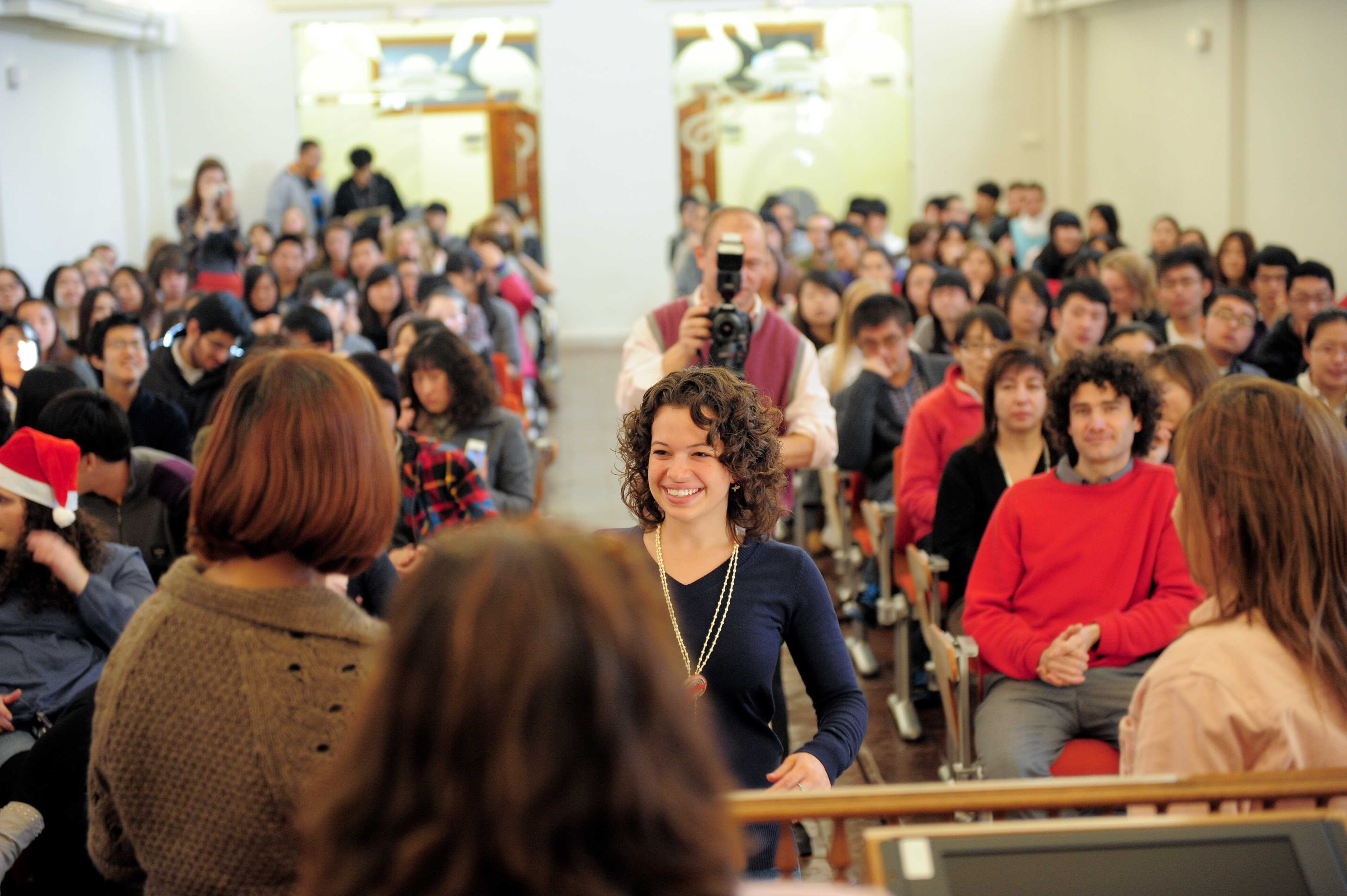 Estudiantes en la entrega de diplomas (otoño 2010)